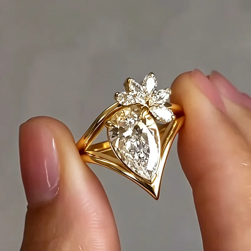 18K Gold Pear Cut Flower Cluster V Ring Women Vintage Art Deco Engagement Promise Ring