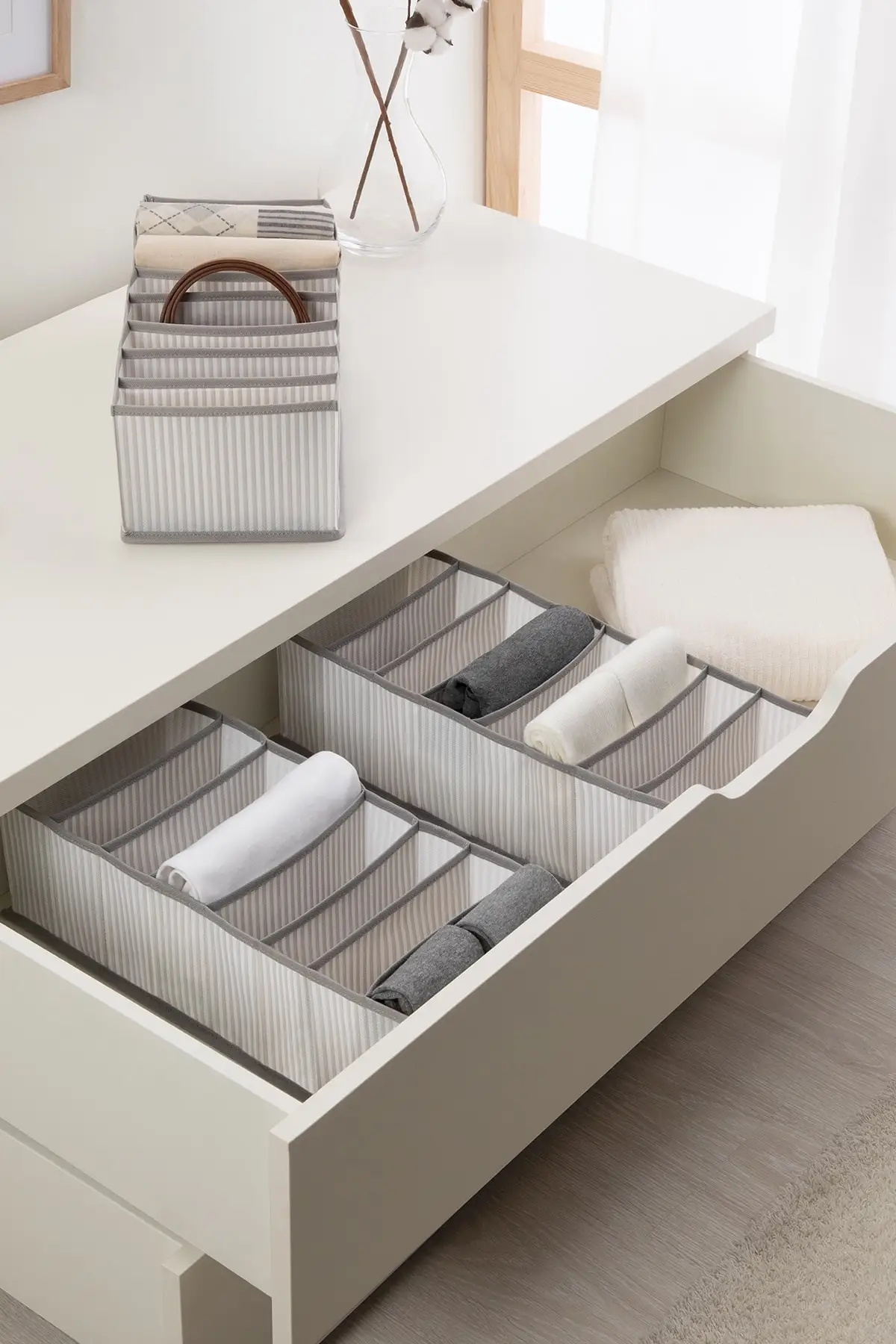 

3 Pcs 8 Compartments Gray Striped Drawer Organizer Laundry Socks Storage Box and Organizer Wardrobe Drawer Washable