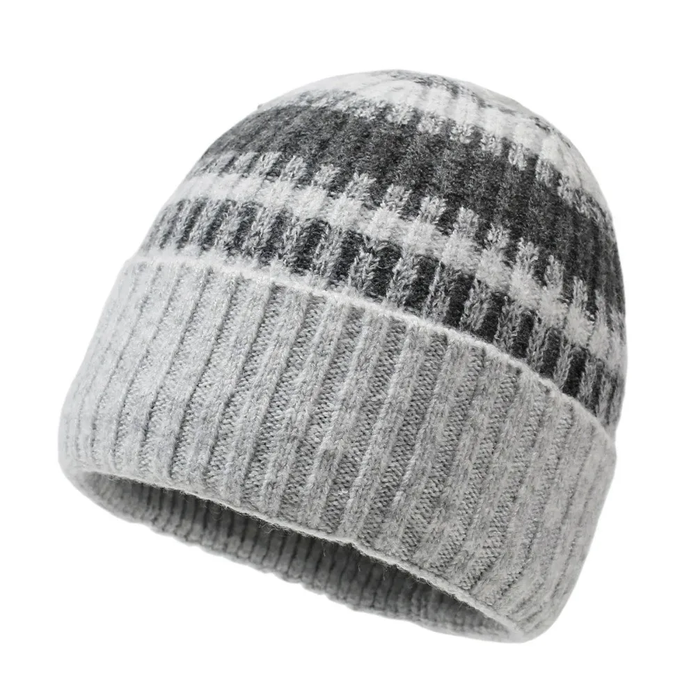 Versatile Gradient Color Knitted Beanie Hat Windproof Cold Proof Warm Winter Cap Thickened Pullover Hat Unisex