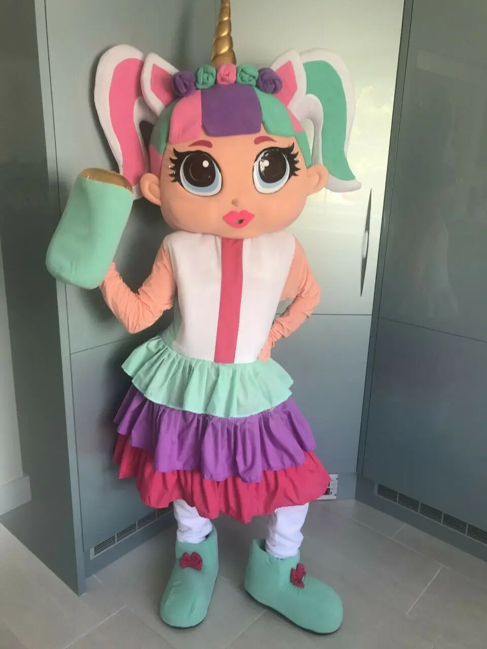 Novo personagem adulto halloween boneca unicórnio mascote traje halloween vestido de natal adereços de corpo inteiro roupa traje da mascote