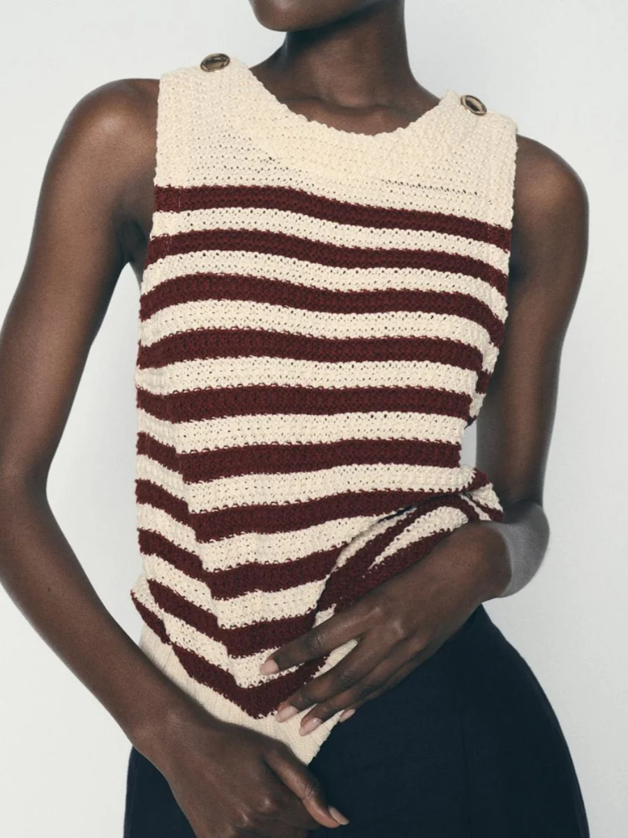 سترة نسائية صيفية جديدة ضيقة بدون أكمام برقبة مستديرة، محبوكة بنمط مخطط قصير الطول، أزياء نسائية عصرية