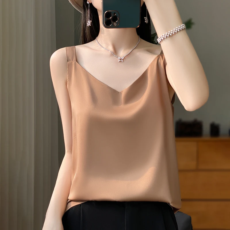 Spring and Summer New Mulberry Silk V-Neck Silk Halter Women Loose Bottom Vest Wide Shoulder Fashion Acetate Satin Wear Thin Top