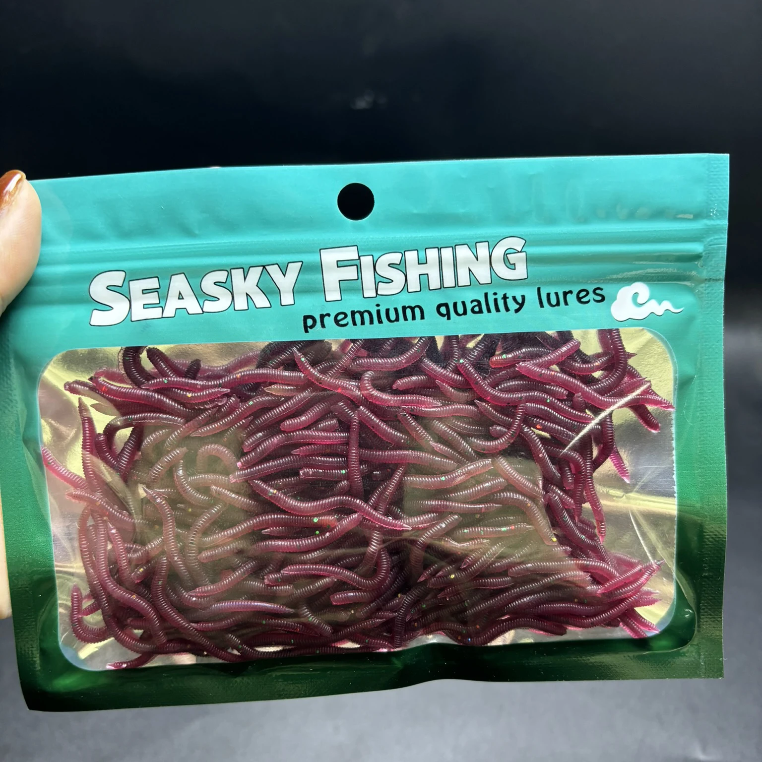 100-200pcs Soft Lure Bass Bream Bloodworm Fishing Earthworm Worm Rubber Red Worms Baits Fishy Smell Realistic Tackle
