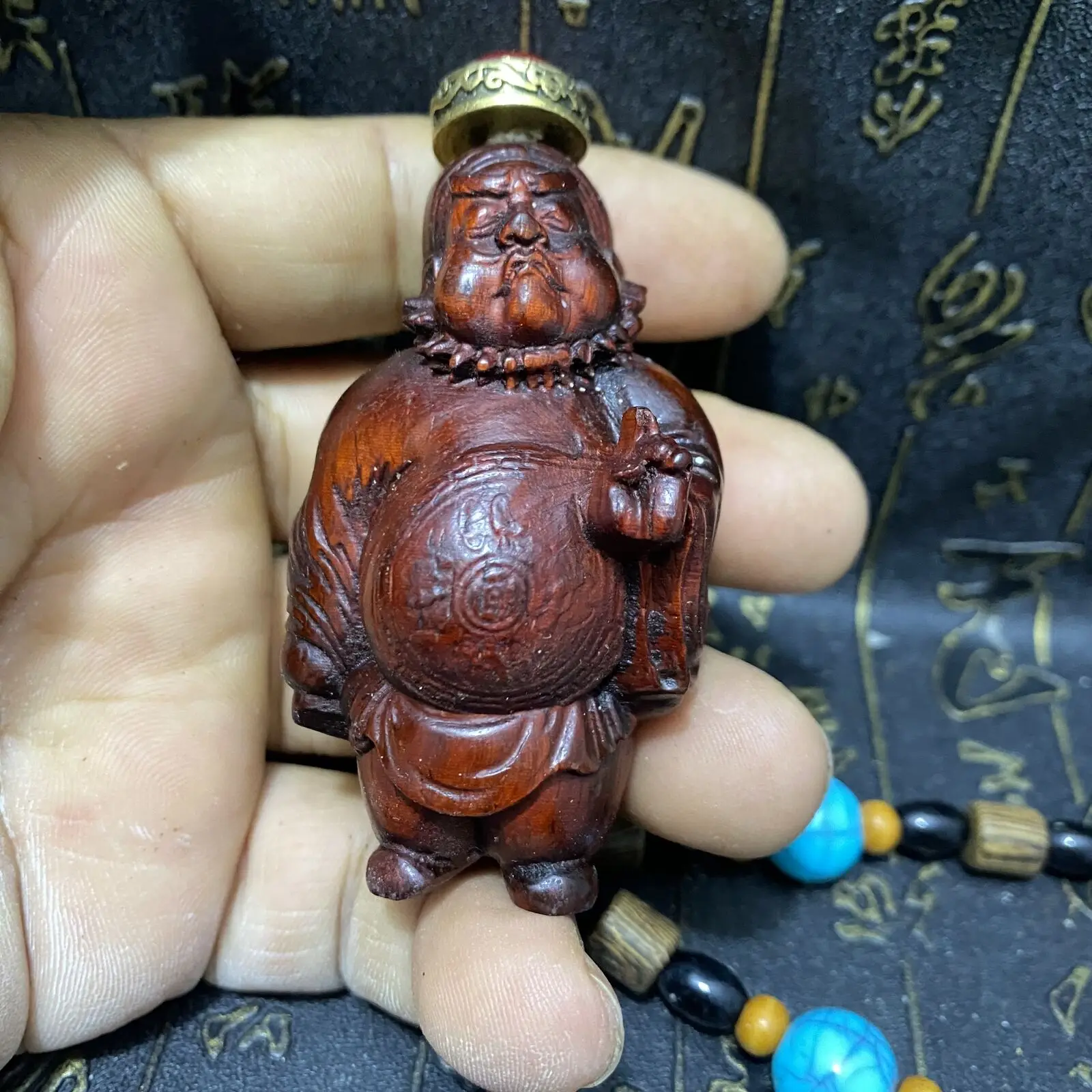 Chinese exquisite hand-made collection hand-painted yellow rosewood snuff bottle