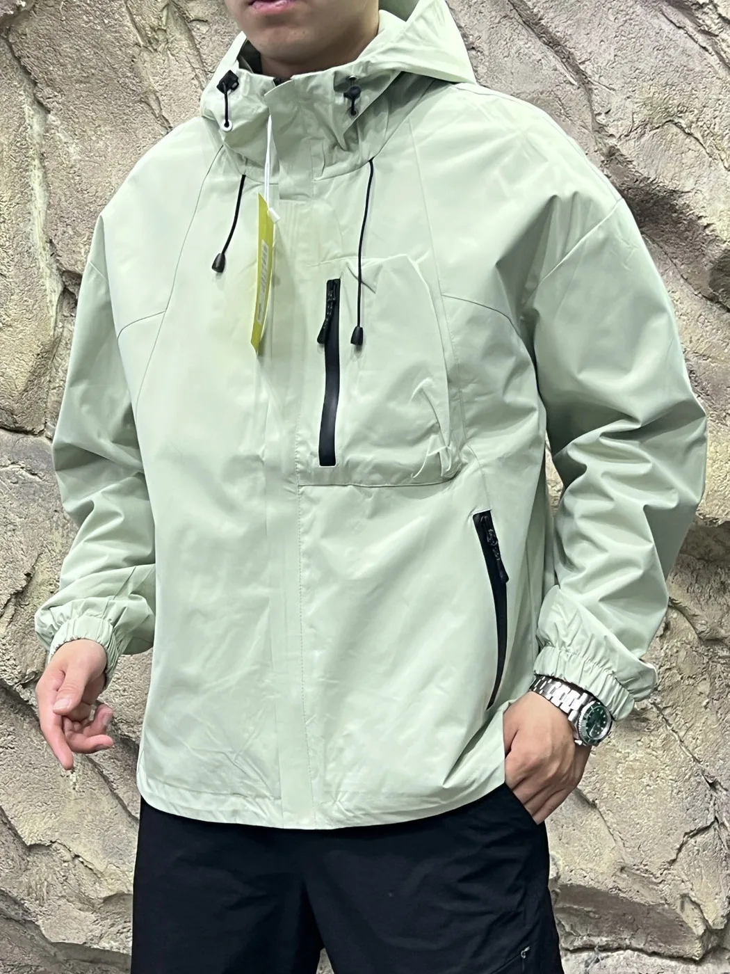 Waterproof Windproof 3D Cut Loose Fit Outdoor Softshell Jacket for Men And Women New Spring Autumn Polyester Fiber Zipper Clo...