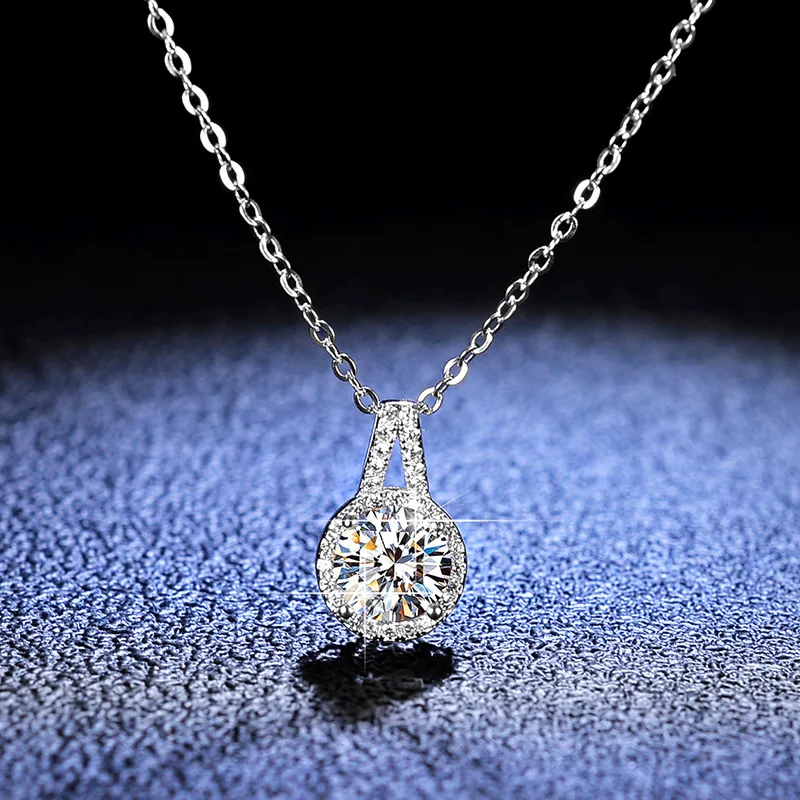 PT950 pendant 1 carat D color moissanite necklace women's fashion new 18K gold diamond pendant clavicle chain