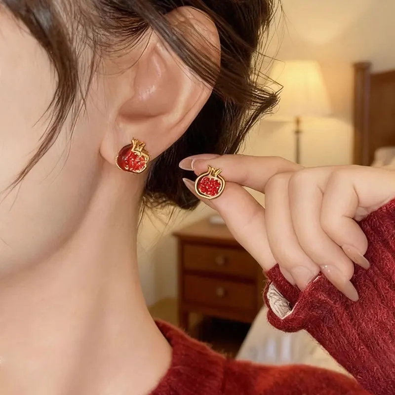 Exquisite Red Pomegranate Series Earrings for Women Simple Cute Metal Vintage Earrings Premium Jewelry Gifts Daily Wear New