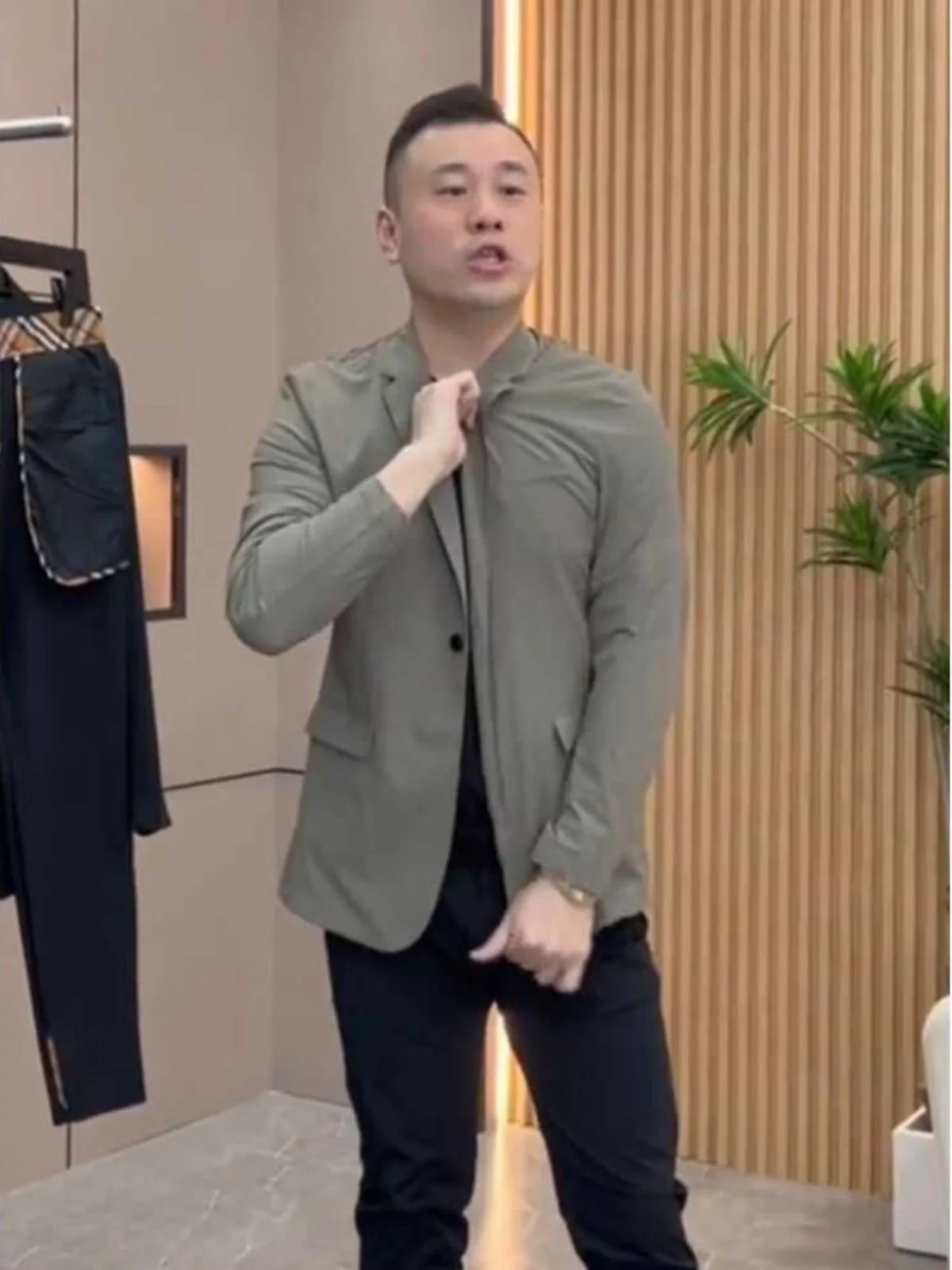 

Мужской деловой повседневный пиджак: легкий, весенне-осенний, однотонный, приталенный, модный, с длинным рукавом