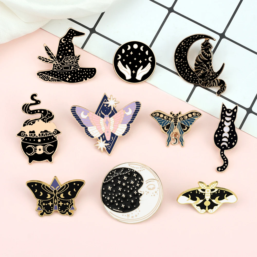 Witch Gothic Series Brooch Star Moon Cat Butterfly Punk Lapel Pins Cartoon Black Magical Hat Stove Enamel Badge Backpack Jewelry