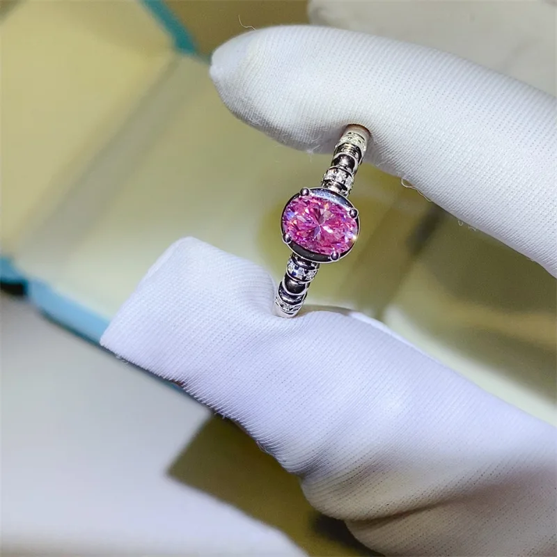 

Peach Pink Charm Pink Diamond Oval Ring For Women 1ct Moissanite PT950 Platinum | Gentle oval cut, sweet and elegant