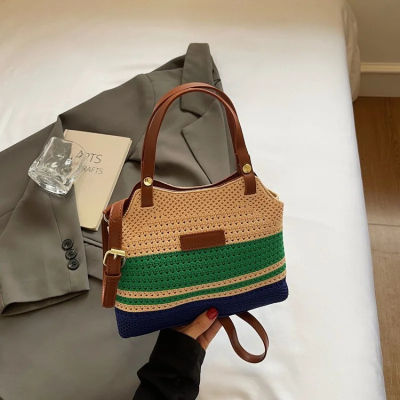 

Women's Messenger Bag Made Of Fine Leather Boasting Casual Paris High-End Daily Cozy Look​