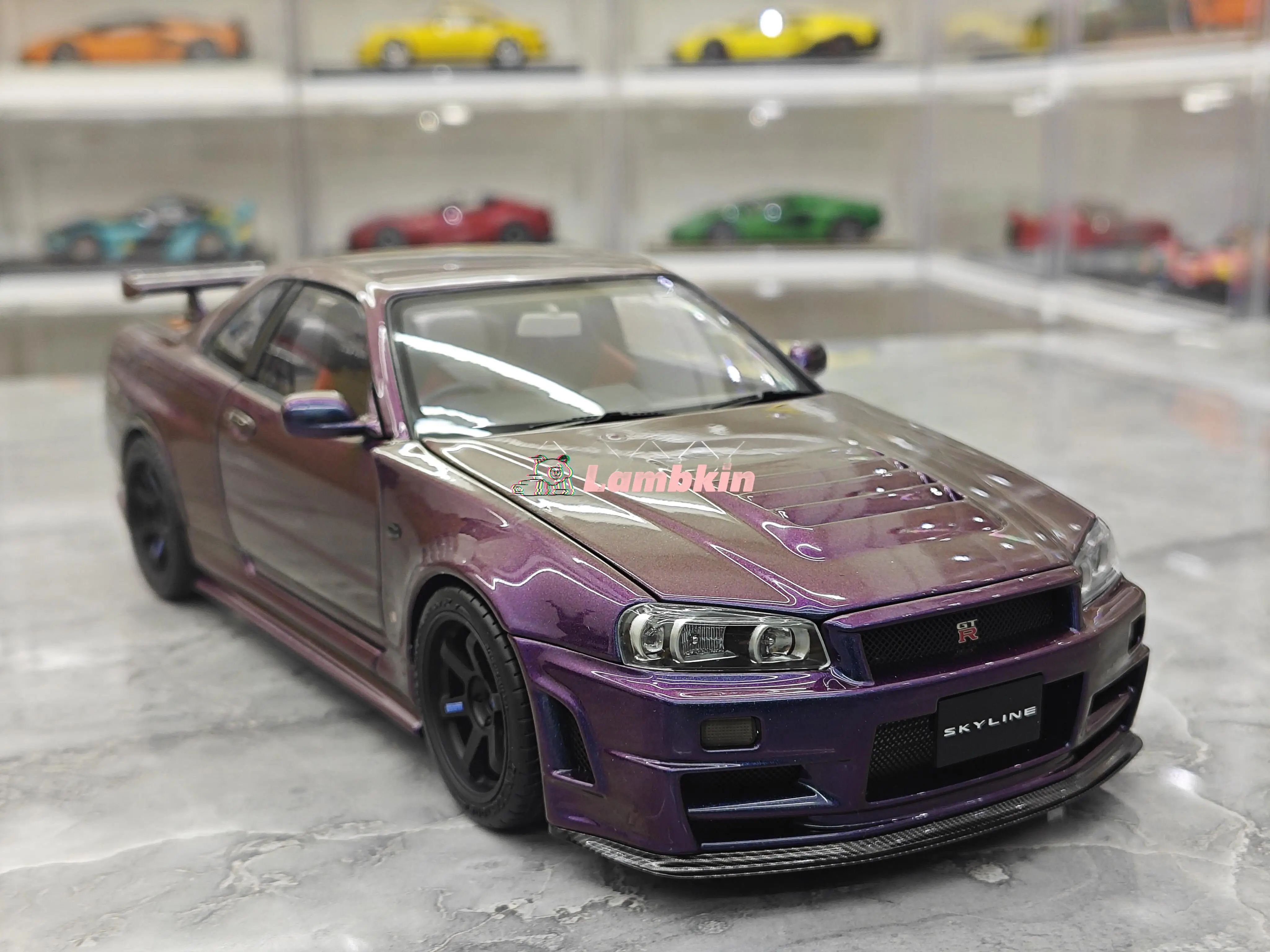 MH MOTORHELIX 1/18 Skyline GTR R34 Simulation Alloy Car Model Collection Gift Ornament Chameleon Purple