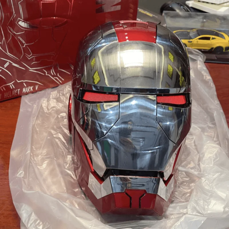 

Hot Marvel Iron Man Autoking 1/1 Mk5 Helmet Remote And Voice Control Iron Man Automatic Helmet Mask With Led Light Boys Gift