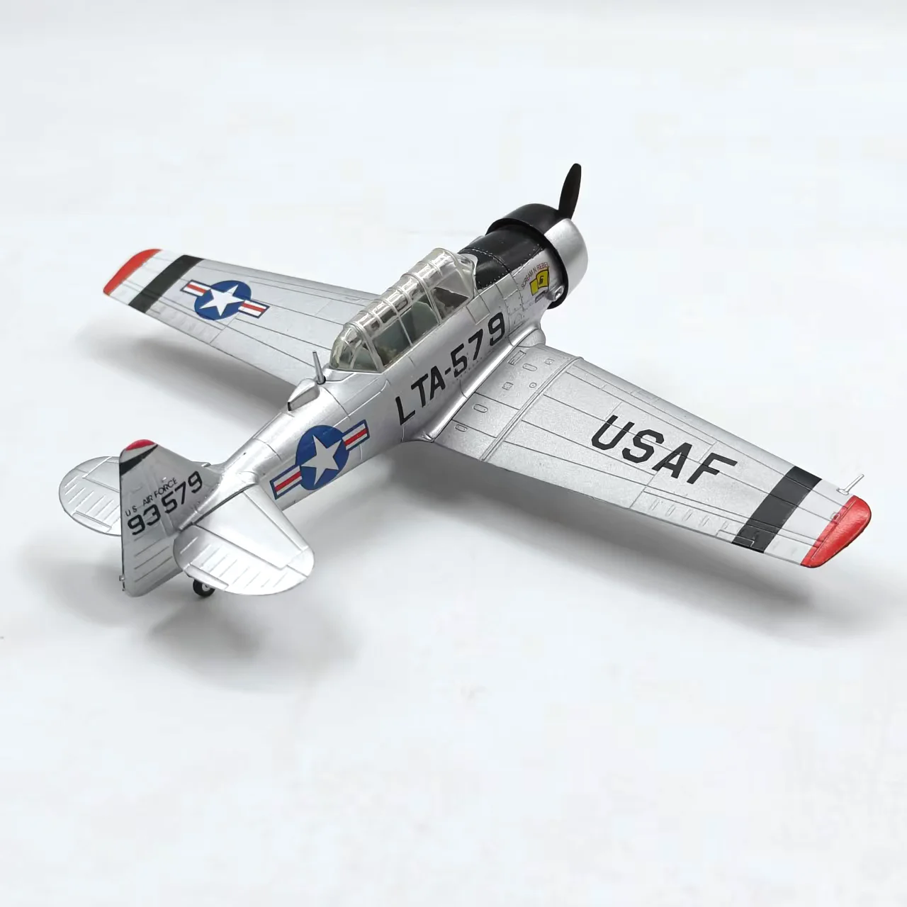 Diecast 1:72 Scale American T6 LT-6G Trainer Alloy Fighter Jet Aircraft Model Military Static Airplane For Adults Souvenir Hobby