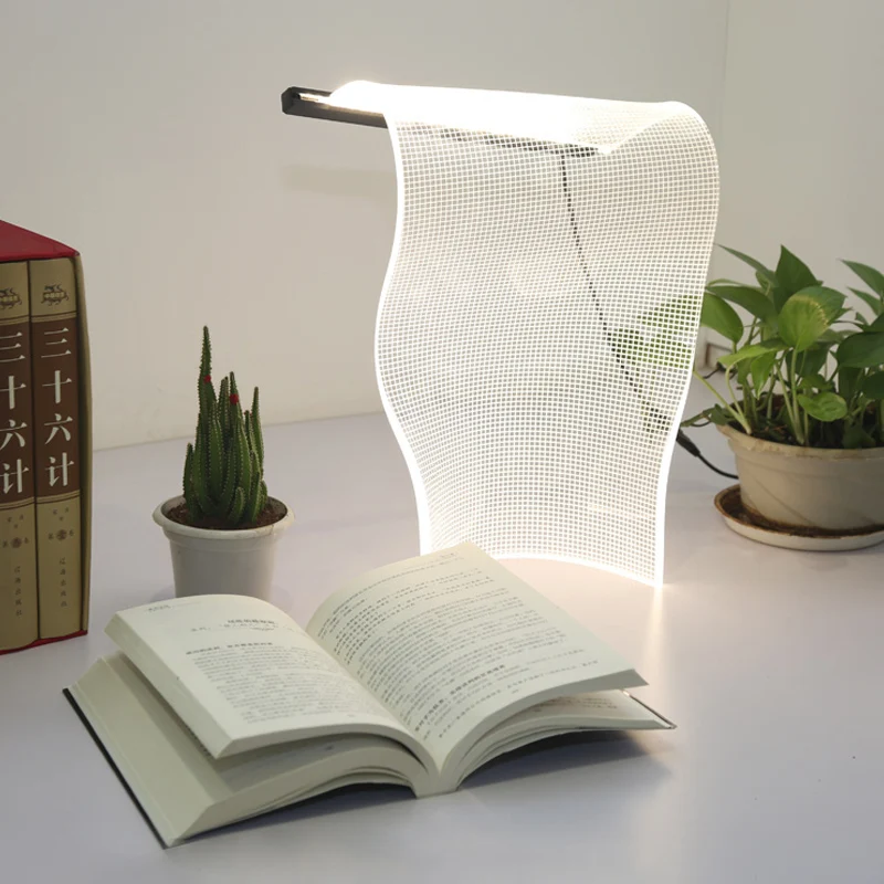 2022 new light luxury and light art desk lamp creative living room sofa side bedroom atmospheric acrylic table lamp