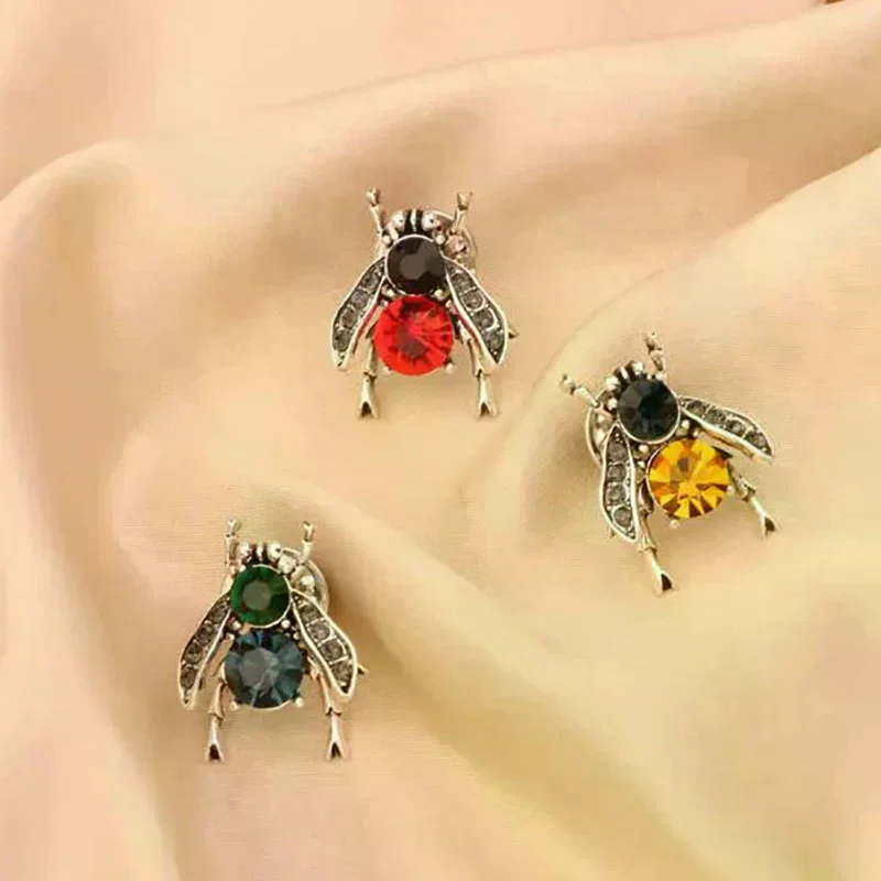 Vintage Bee Rhinestone Brooch Trend Creative Insect Corsage Creative Anti-light Pin