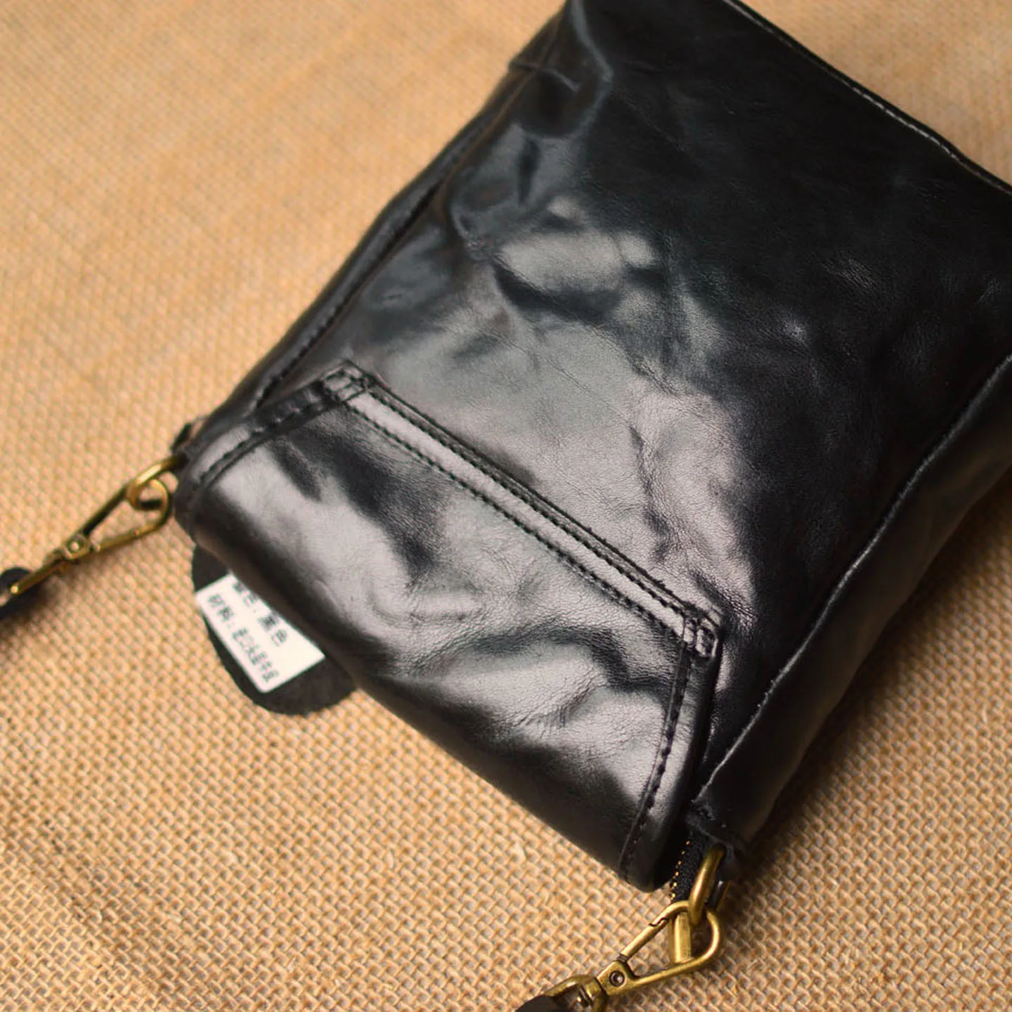 Retro American Tanned Leather Small Crossbody Bag Ladies Commuter Universal Mobile Phone Bag Weathered Leather Flip Cover Sho...