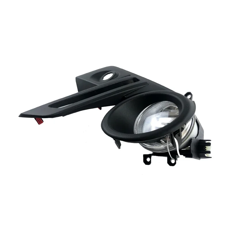 Car Front Bumper Fog Lamp Assembly with Led Daytime Running Light Halogen Fog light Accessories For Toyota RAIZE 2020 2021