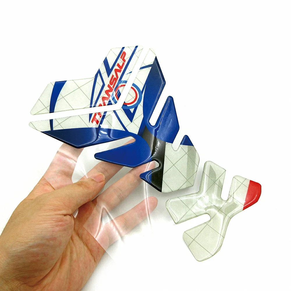 Рисунок 5 - Наклейка на бак для Honda Transalp