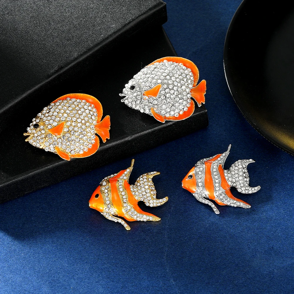 New Dazzling Goldfish Rhinestone Lapel Pins Pretty Full Crystal Paved Clown Fish Turbot Shaped Brooches