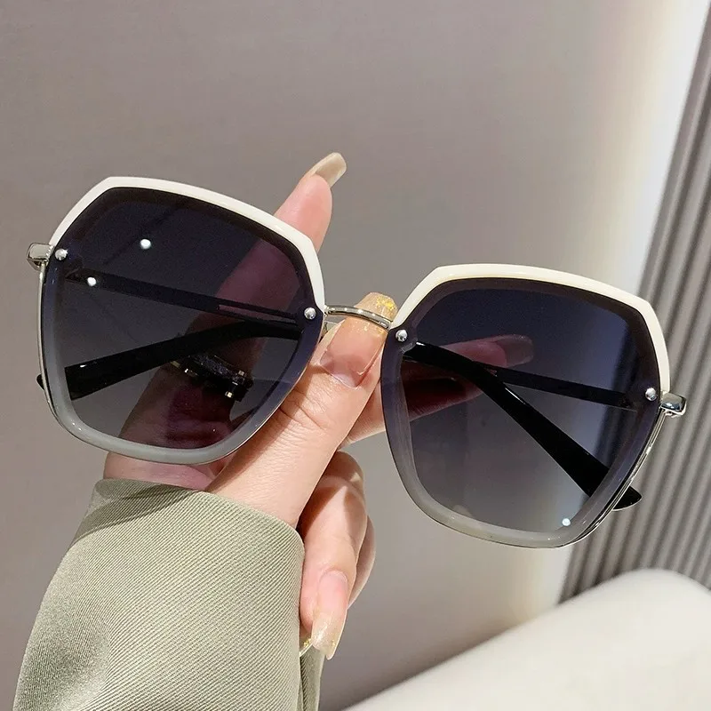 Sunglasses Women's UV Protection Advanced Sunscreen Reflective Lenses2023New Large Frame Slim Look Sun Glasses Ladies