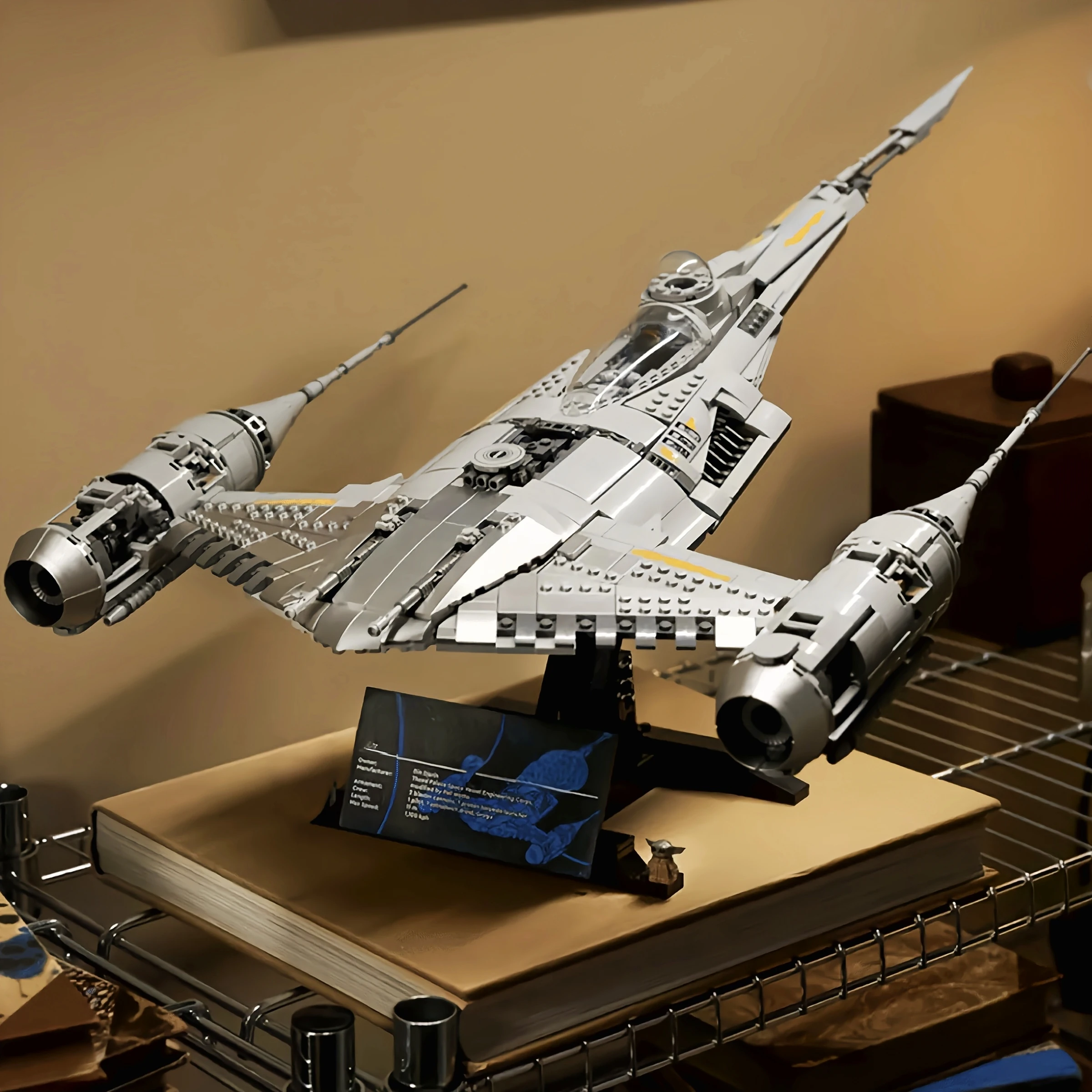 

2026 New 1809pcs Star Interstellar Conflict Spaceship Mandalorian's N-1 Starfighter Starship Building Blocks Toys Birthday Gift