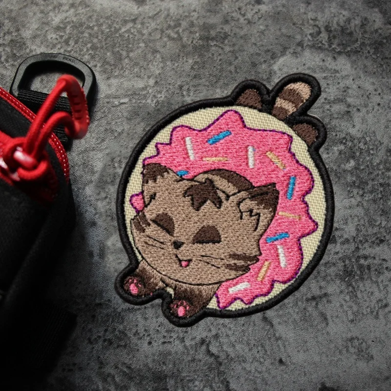 Doughnut Cat Patch Embroidery on Clothes Cute Morale Badge Hook and Loop Patches Stickers Backpack Armband Appliques