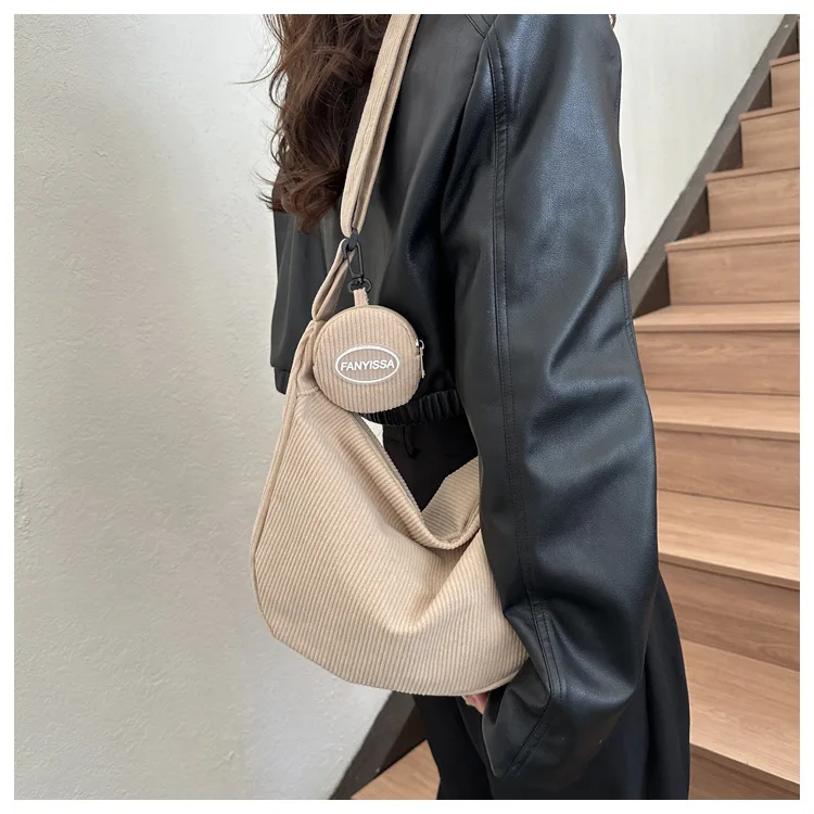 2026 Neue Schultertasche für Damen, Ins-Stil, Japanischer Cord, für Studenten und Pendler, Vielseitige Große Umhängetasche – Detail 1