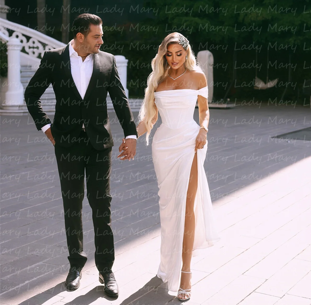 

Customized Elegant Soft Wedding Dresses Off Shoulder Slit Side Exposed Boning Formal Bridal Gowns Lacing Up Back Outdoor Robe De