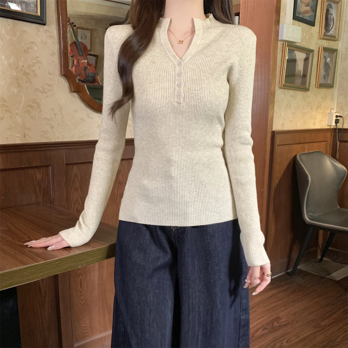 เสื้อไหมพรมทรงเข้ารูปสำหรับผู้หญิง ดีไซน์กระดุม คอปก ทรงสปริง ระดับไฮเอนด์ ใช้เป็นเสื้อตัวในได้หลากหลาย สไตล์เกาหลี