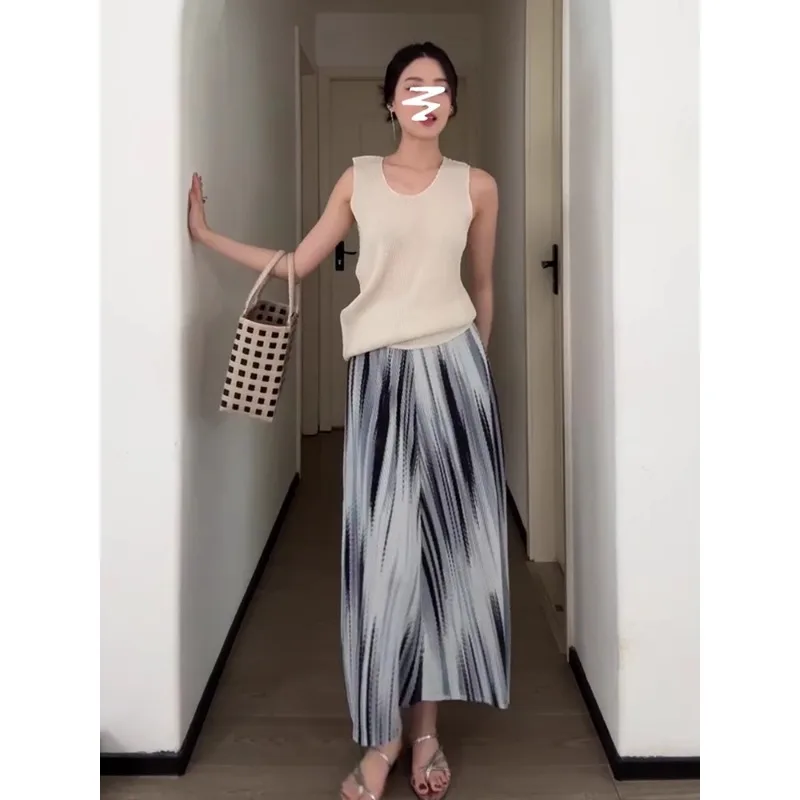 Miyake 2024 Summer Half Skirt New Fashion Women Loose Printed Halo Gray A-Line Mid-Length Skirt