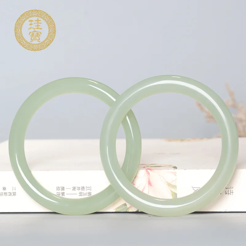 Gui Bao Hetian Green And White Bracelet, Women'S Delicate Jade , Color Round Bangle, Natural J