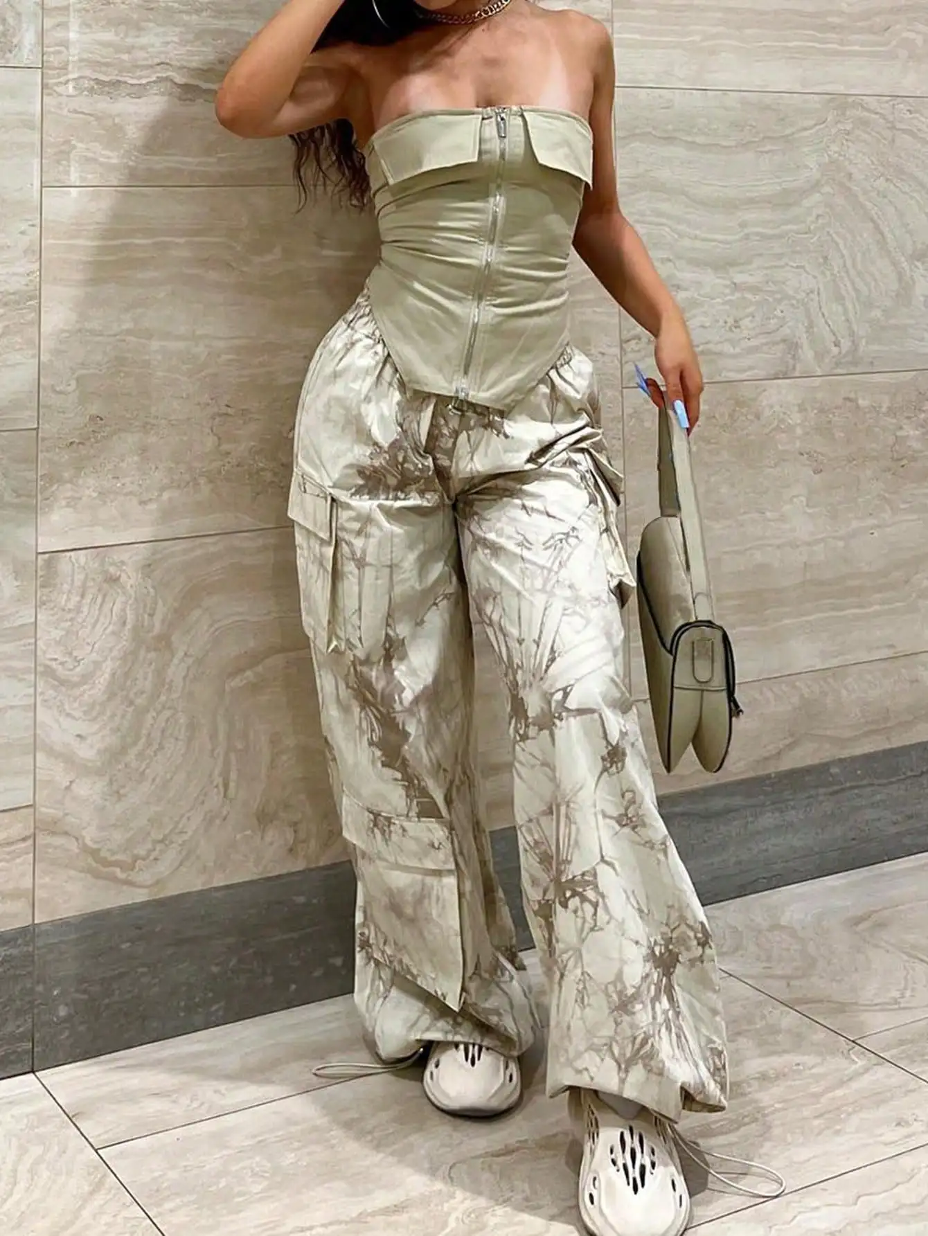 

2025 Summer Women's Beige Bandeau Top, Printed Work Pants, Large Pocket Set, Outdoor, Fitness, Everyday, Casual Fashion Set