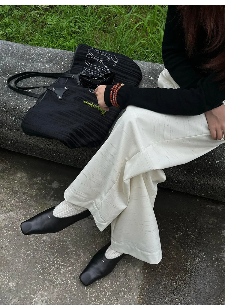 أحذية نسائية جديدة برأس مربع أحذية نسائية فاخرة أحذية ماري جينس الضحلة بحزام بإبزيم للسيدات أحذية باليه مسطحة