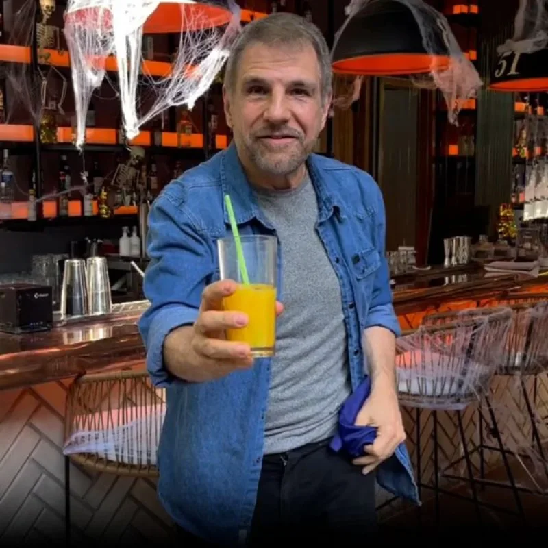 Super Drink By Juan Pablo Stage Magic Tricks Gimmicks Illusions Magic Props Close Up Street Beginner Magician Magia Comedy Bar