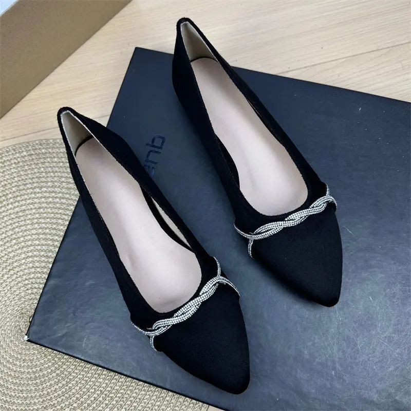 

2026 Women's Black Pointed Toe Rhinestone Chain Decor Comfortable Daily Commute Casual Flat Shoes Q-626