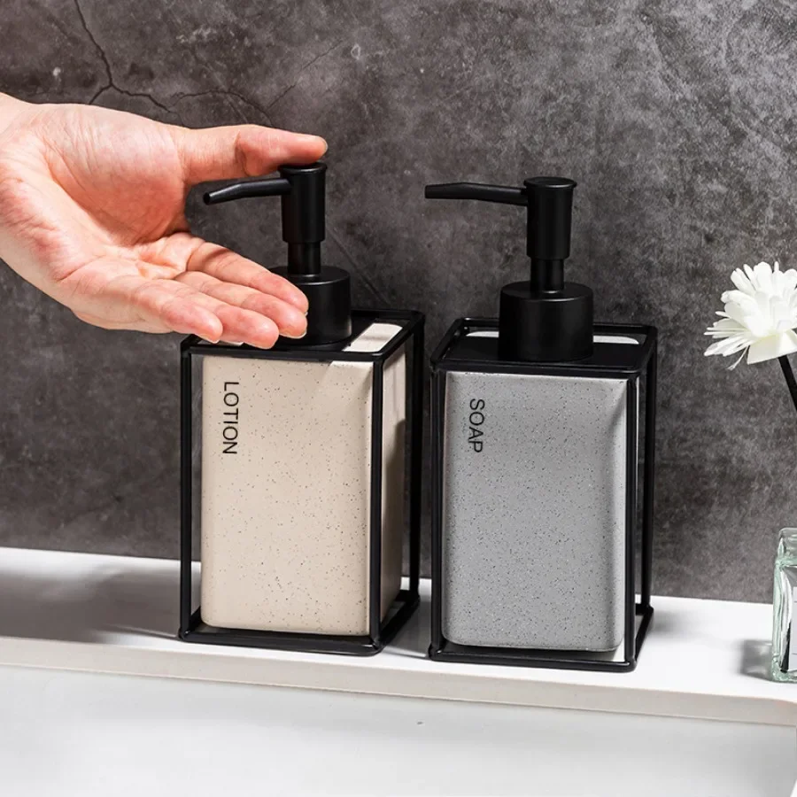 330ml Bathroom Soap 2pcs Ceramics Dispensers Refillable Holder Portable Travel Dispenser Liquid Soap Dispenser Bath Pump Bottle