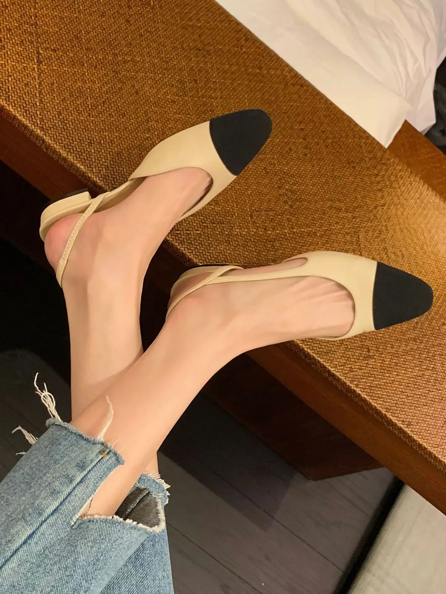 

2024 New Pointed Toe Sandals Fashion Low&High Square Heels Flat Shoes Chaussure Slingback Sandals