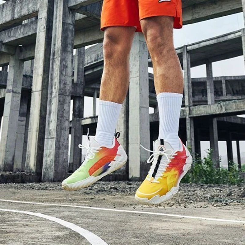 الذروة 2025 Yanwu 2.0 أحذية كرة السلة للرجال الرياضة في الهواء الطلق موضة أحذية رياضية امتصاص الصدمات عدم الانزلاق مقاومة للاهتراء أحذية رياضية
