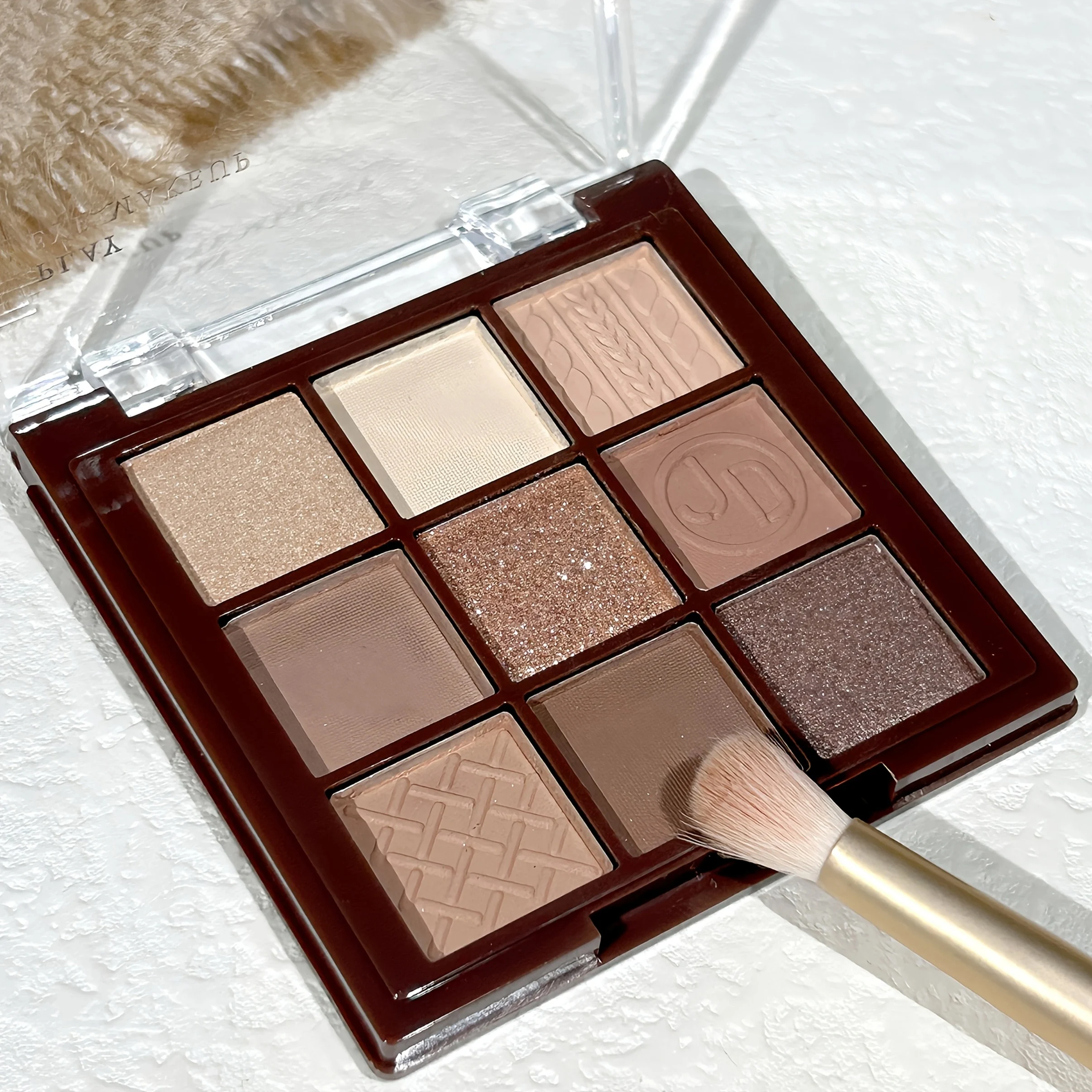 Vassoio per ombretti a 9 colori, glitter perlescenti opachi, ombretto terra marrone nudo, il colore facile da applicare non è facile da rimuovere il trucco