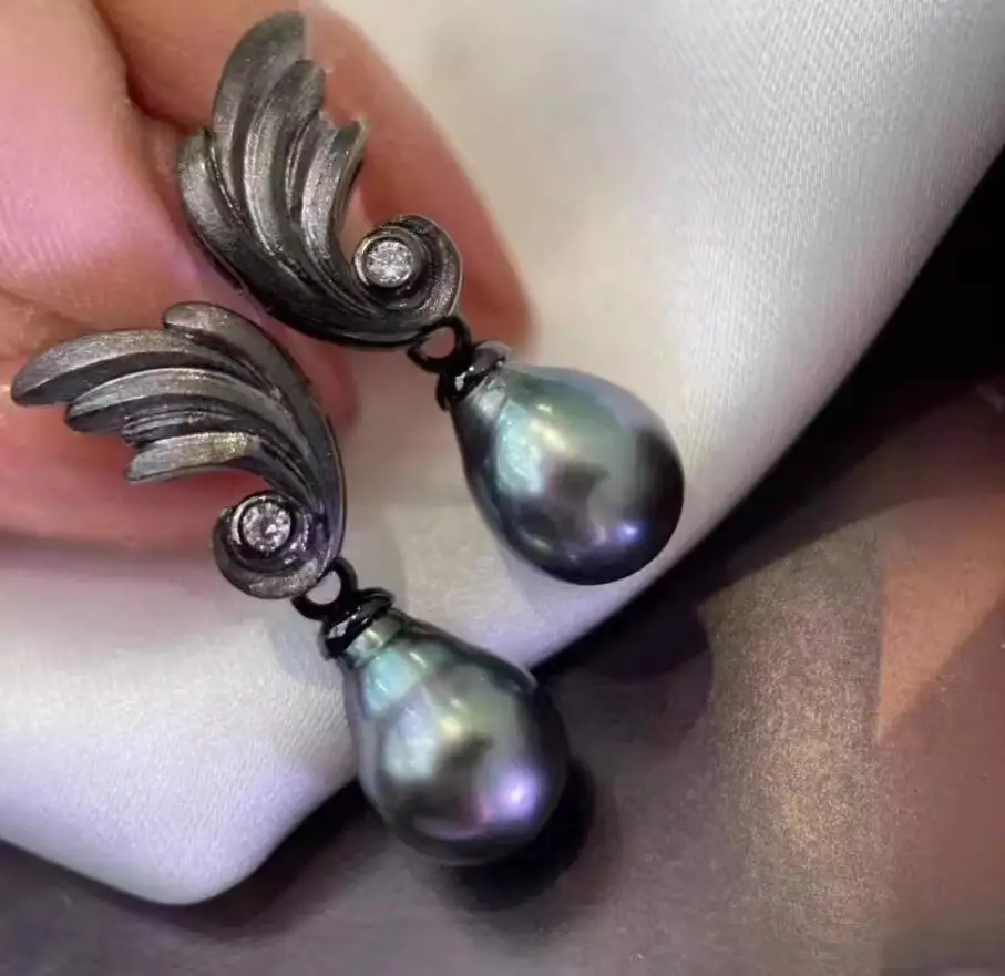 

Stunning Pair of 10*13mm natural south sea black green drop pearl earring 925s