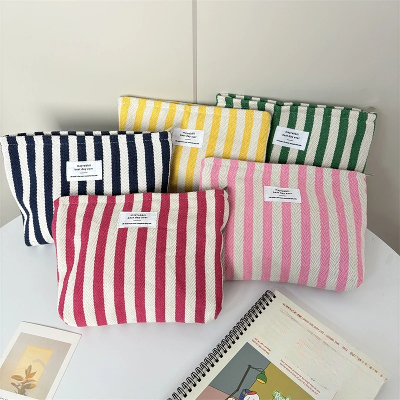 Large Capacity Fashion Striped Cosmetic Bag Women Travel Makeup Organizer with Zipper Multi-Use Toiletry Pouch