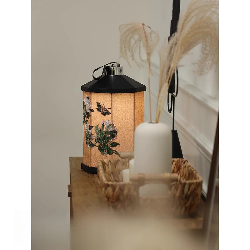 Qikuo Home Furnishing Advanced Sense Full Garden Spring New Chinese Embroidery Touch Desk Lamp Bedroom Light