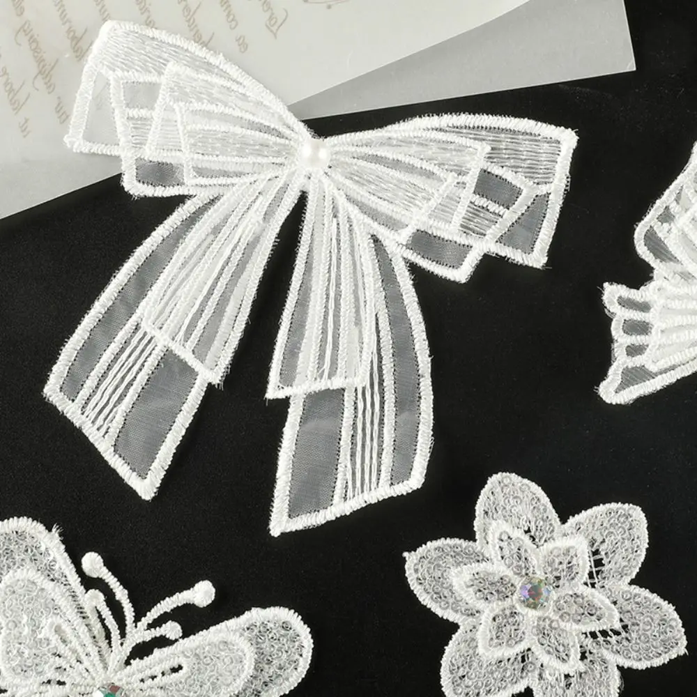 Sew-on Embroidery Patch Heart Strawberry Clothing Badge Accessories Embroidered Fabric Patch Special-shaped Clothing Badge Patch