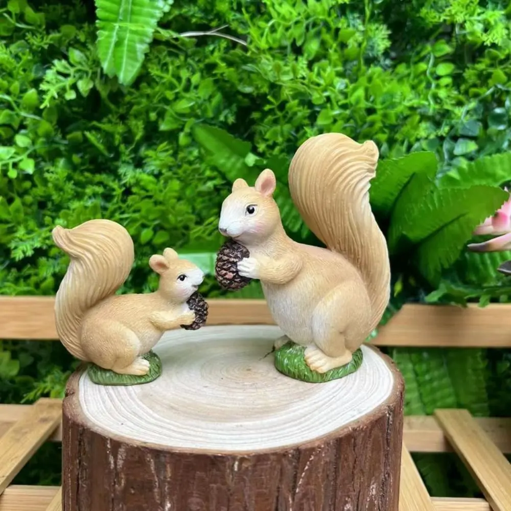 2pcs Crafts Resin Squirrel Figure Ornament Creative Cute Squirrel Statue Waterproof Simulated Animal Sculpture Gift