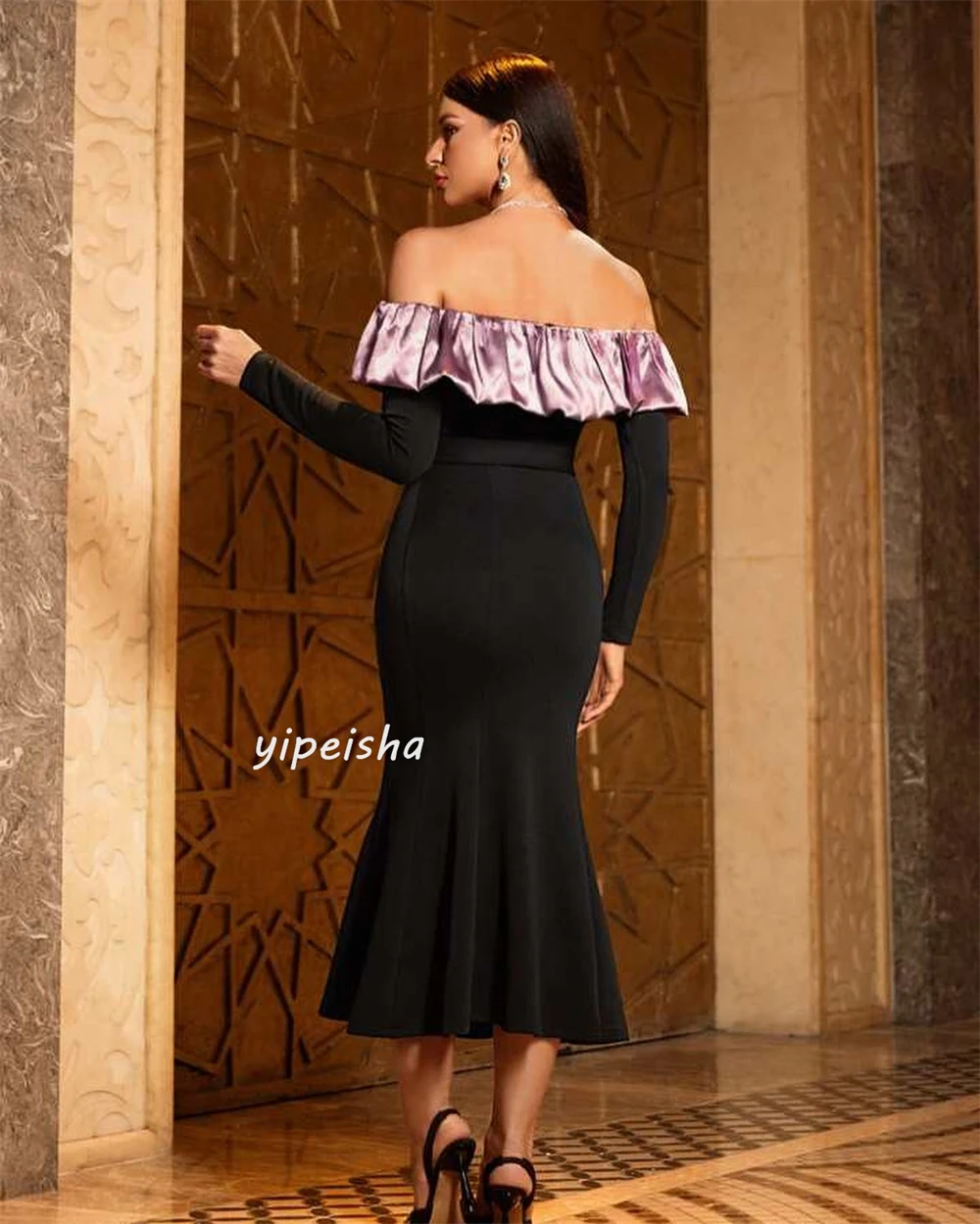 Jersey berpayet Sash Ruched selebriti putri duyung Off-the-shoulder Bespoke gaun acara gaun Midi