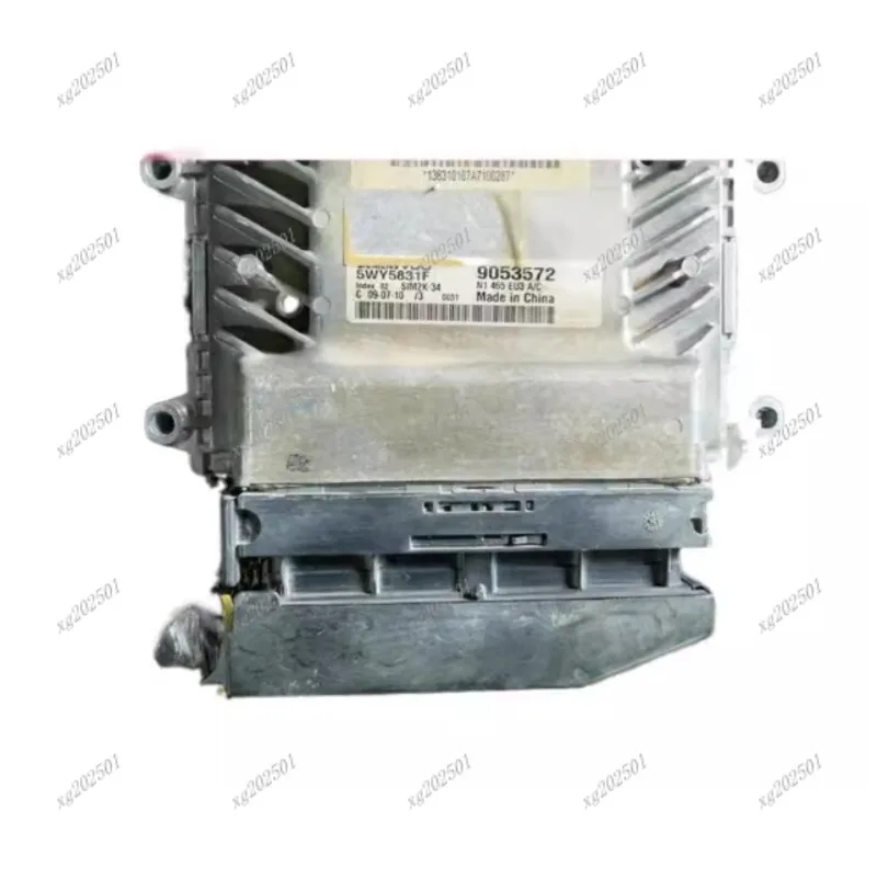 9053572Computer Boa…