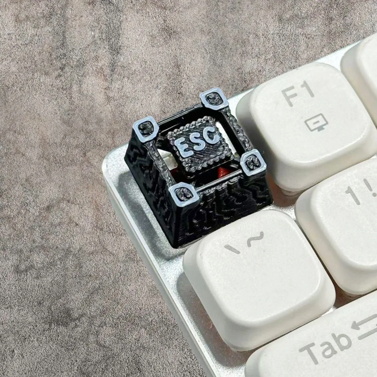 

Personalized ESC Keycaps Cross Axis Mechanical Keyboard Keycaps Single