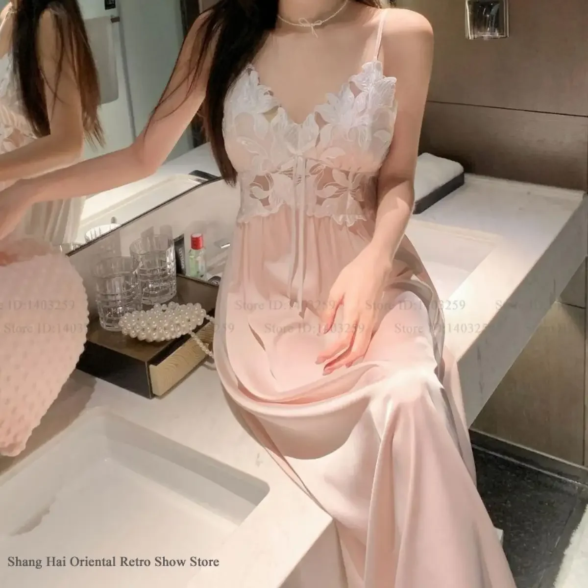 Camicia da notte lunga sexy in pizzo nero Camicia da notte Indumenti da notte femminili 2 pezzi Set Elegante biancheria da notte in raso di seta Camicia da notte Allentata Homewear Lingerie