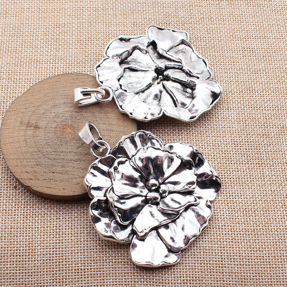 

2pcs 76x60mm(2.99x2.36inch) Antique Silver Color Large Flower Pendants DIY Jewelry Making Accessories